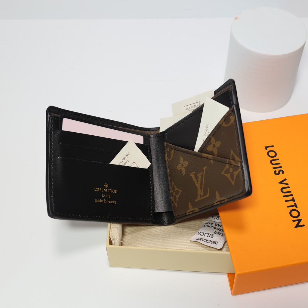 Louis Vuitton Mens Bifold Wallet
