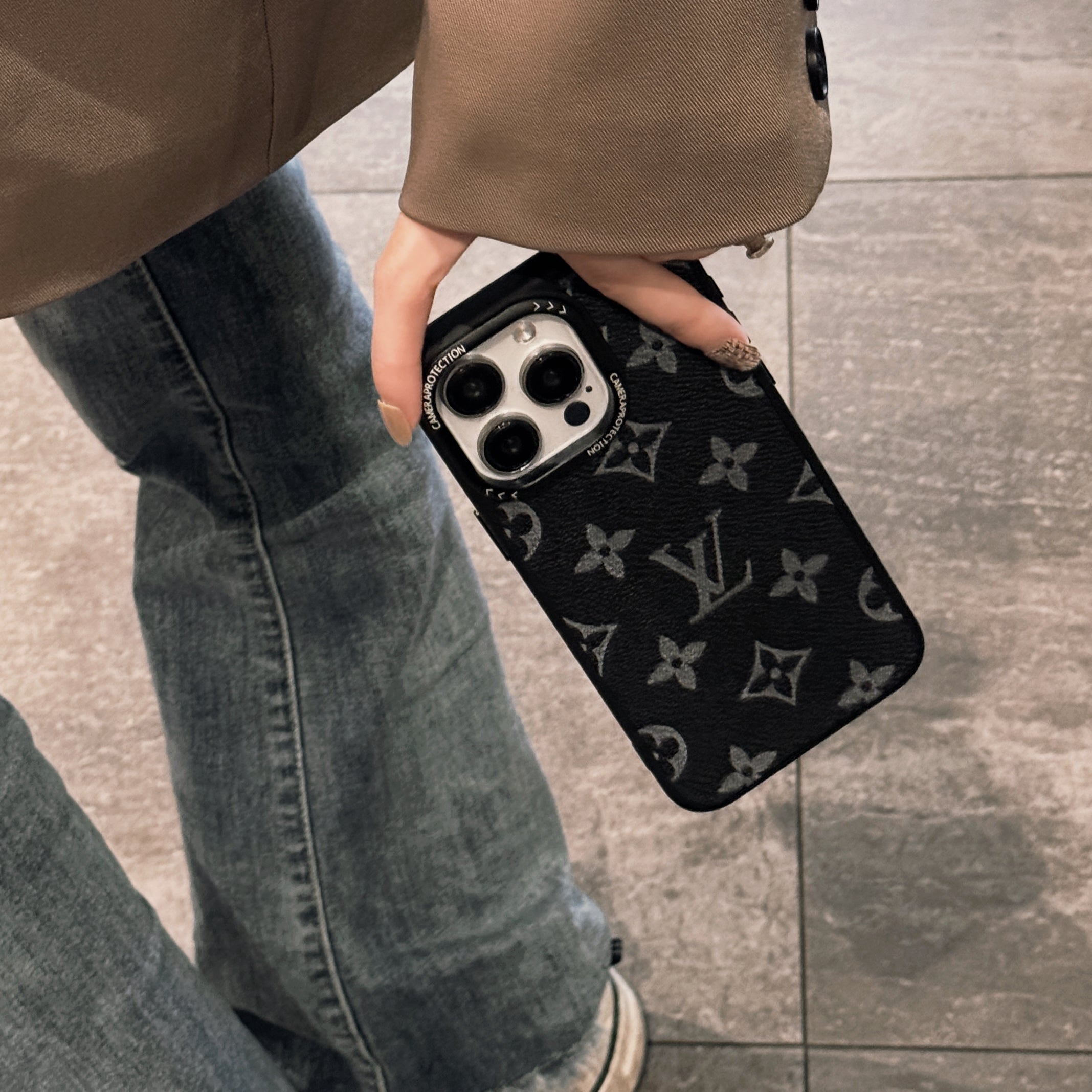 Classic LV Leather iPhone Case for 1016 Pro Max